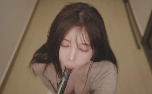 解码Yoonying的ASMR付费内容：从心理到技术的降维打击